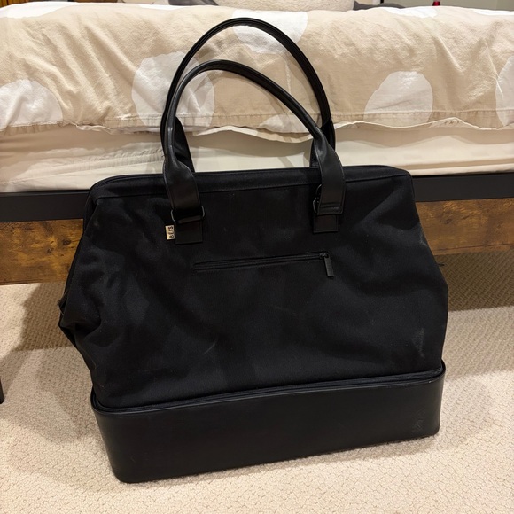BEIS Handbags - BEIS: The Weekender in Black